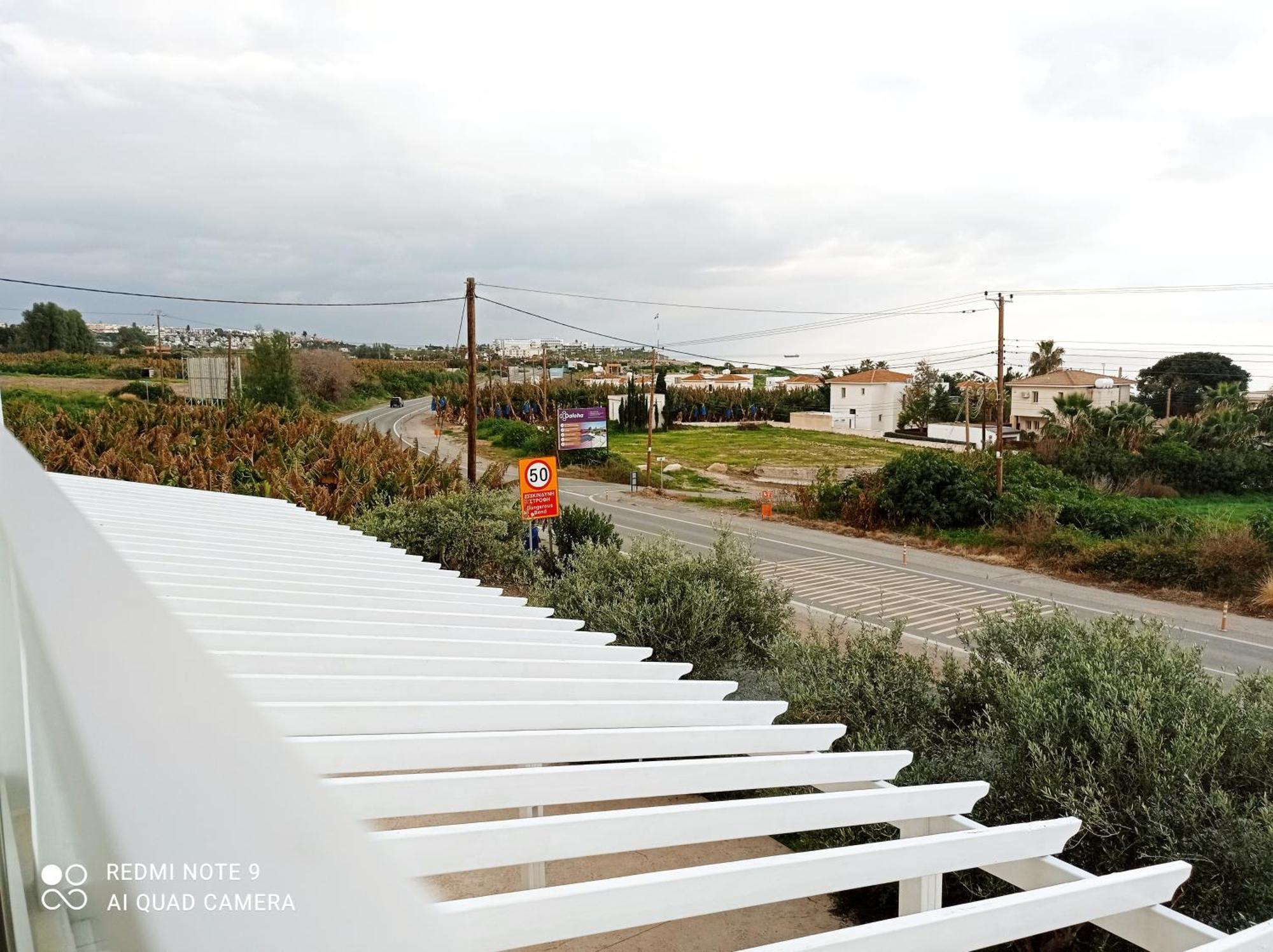 Paphos Blue Seaview Appartments מראה חיצוני תמונה