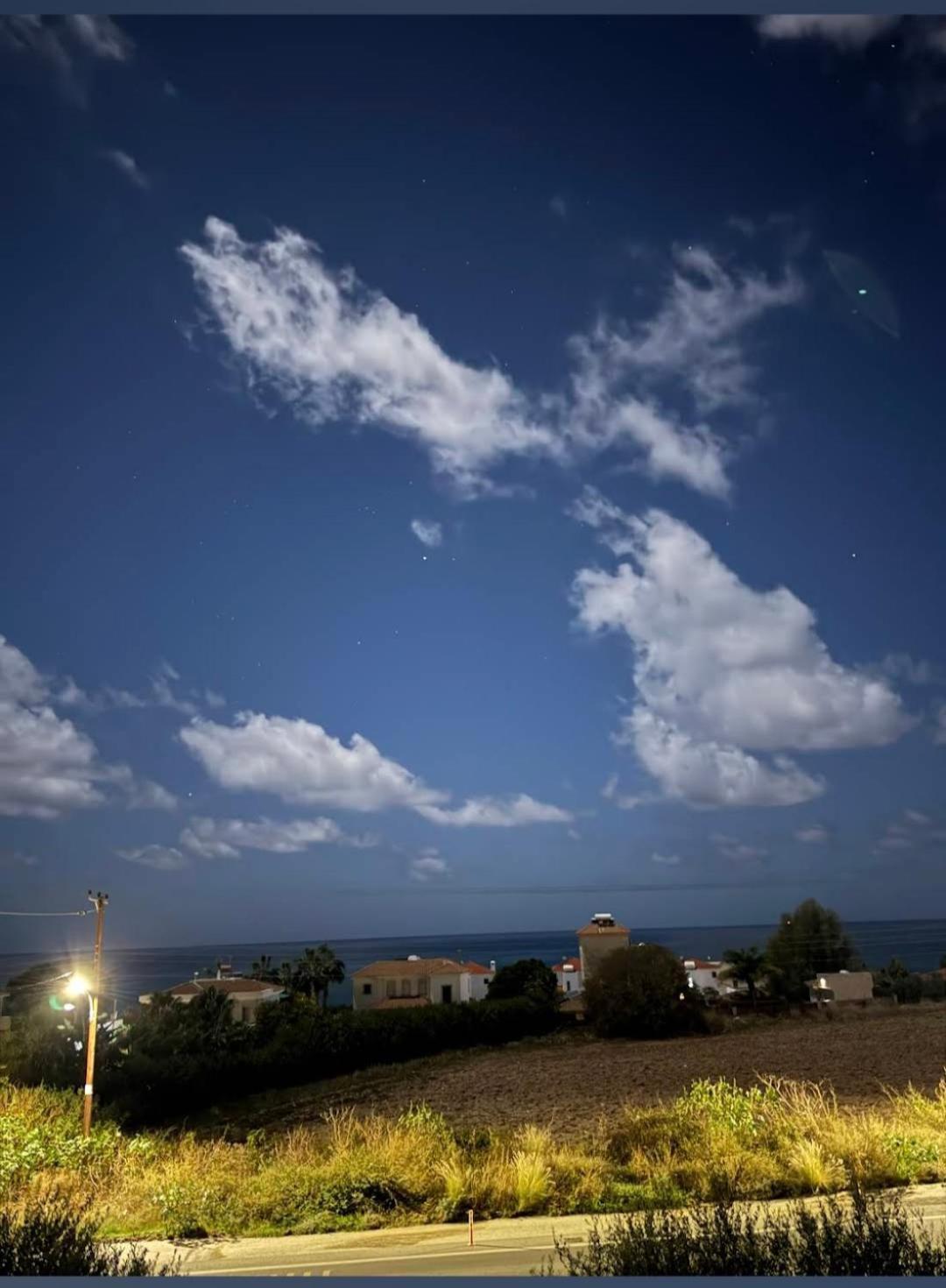 Paphos Blue Seaview Appartments מראה חיצוני תמונה