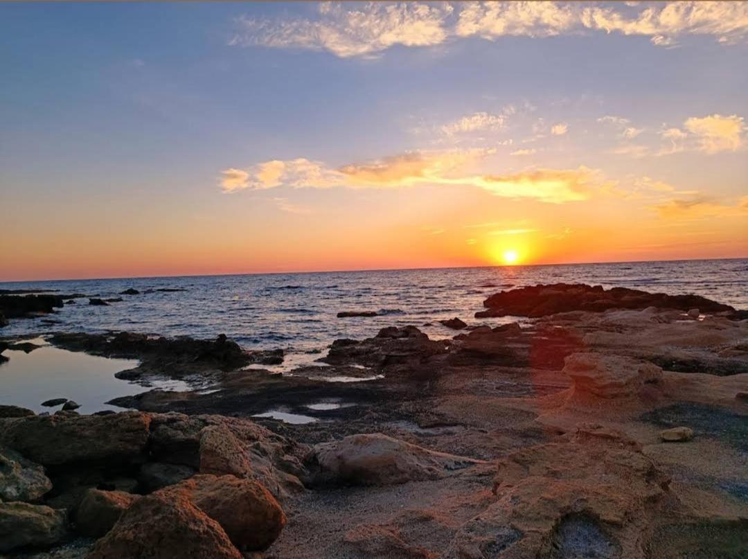 Paphos Blue Seaview Appartments מראה חיצוני תמונה