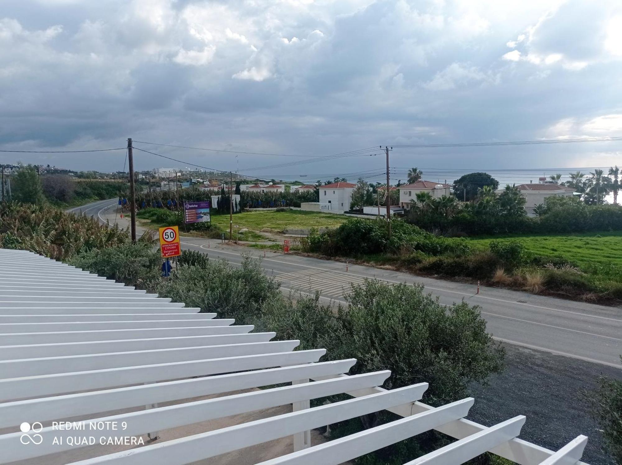 Paphos Blue Seaview Appartments מראה חיצוני תמונה